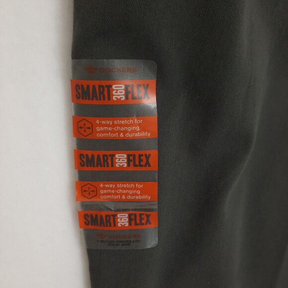 NWT Dockers Workday Khakis Classic Fit Pants Sz 40 x 32 Gray Stretch Flat Front - Picture 3 of 9